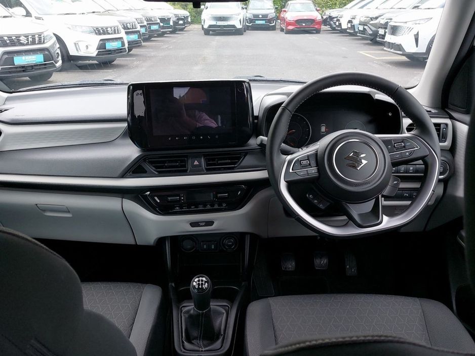 Suzuki Swift 0.0 Swift 1.2 Mild Hybrid Motion Hatchback Hybrid White