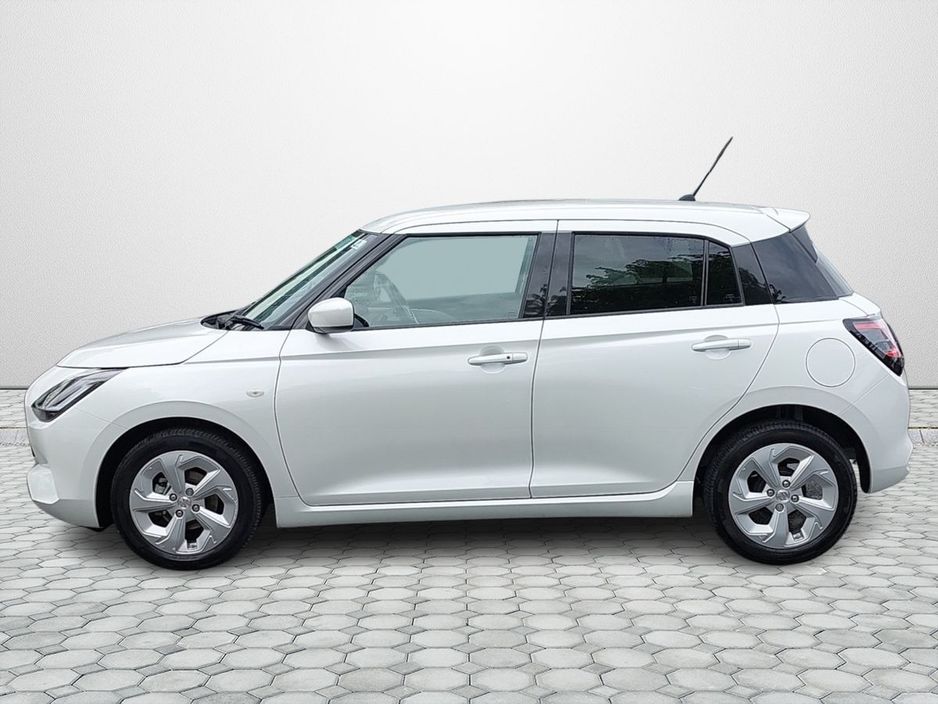Suzuki Swift 0.0 Swift 1.2 Mild Hybrid Motion Hatchback Hybrid White