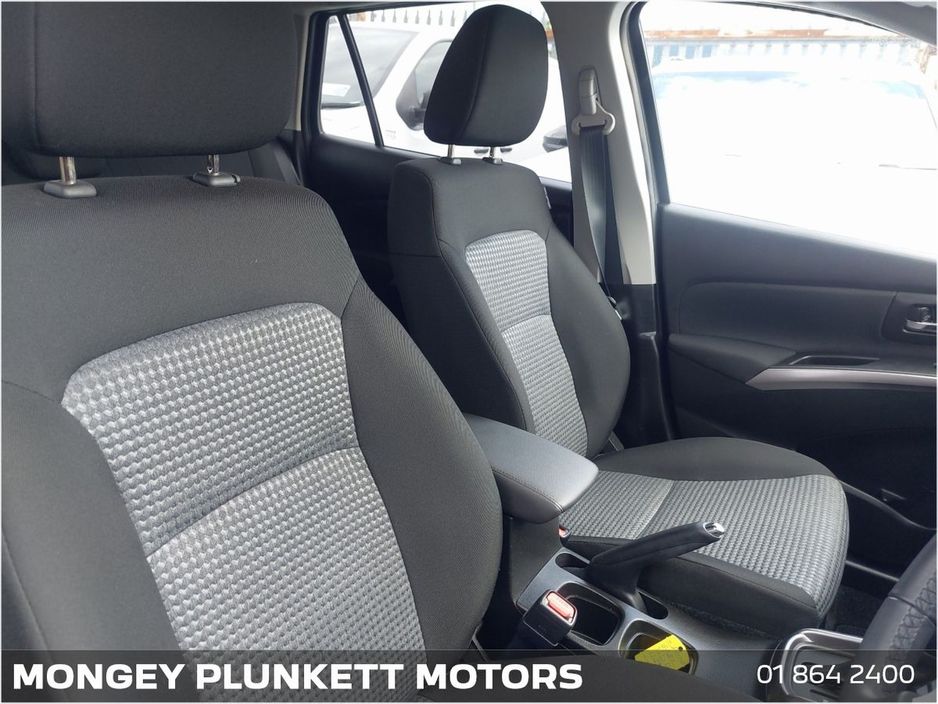 Suzuki S-Cross 0.0 MOTION AUTO 1.5 Full Hybrid SUV Petrol Grey