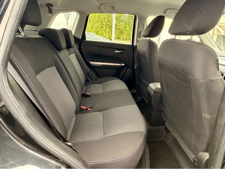 Suzuki Vitara 0.0 SZT HYBRID 1.4 BOOSTERJET ,UP TO 5 YEARS WARRANTY , REVERSING CAMERA , TOUCH SCREEN SUV Hybrid Black
