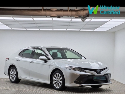 Toyota Camry 0.0 G Model Saloon Hybrid White