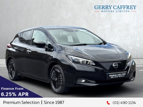 Nissan Leaf E N-CONNECTA 40kWh - 1 Owner from New Hatchback Electric Black