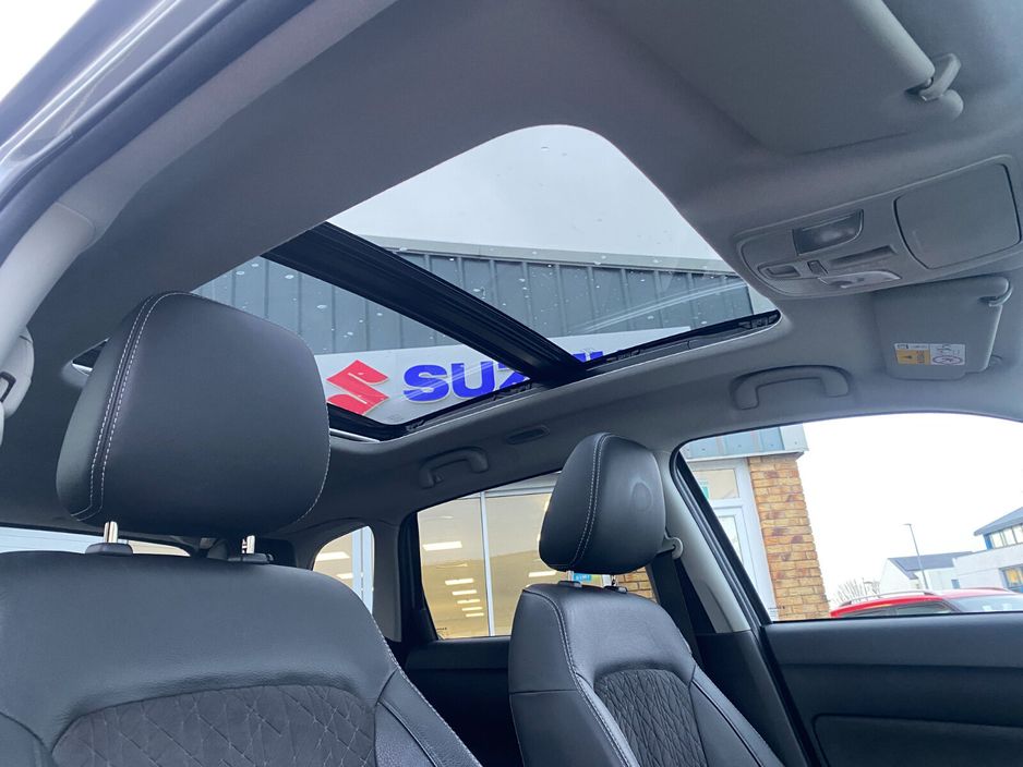 Suzuki Vitara 0.0 1.4 Hybrid SZ5 MT SUV Petrol Grey