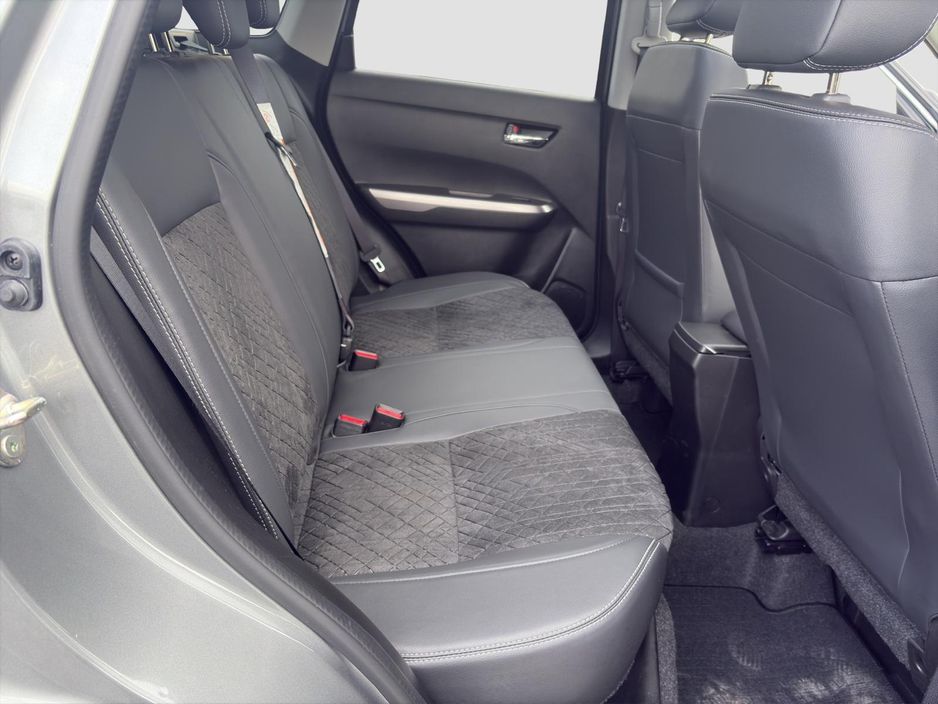 Suzuki Vitara 0.0 1.4 BOOSTERJET HYBRID S SZ5 5DR Estate Petrol Grey