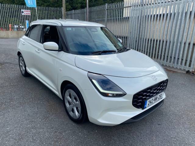 Suzuki Swift 0.0 1.2 HYBRID MOTION 5DR Hatchback Hybrid White